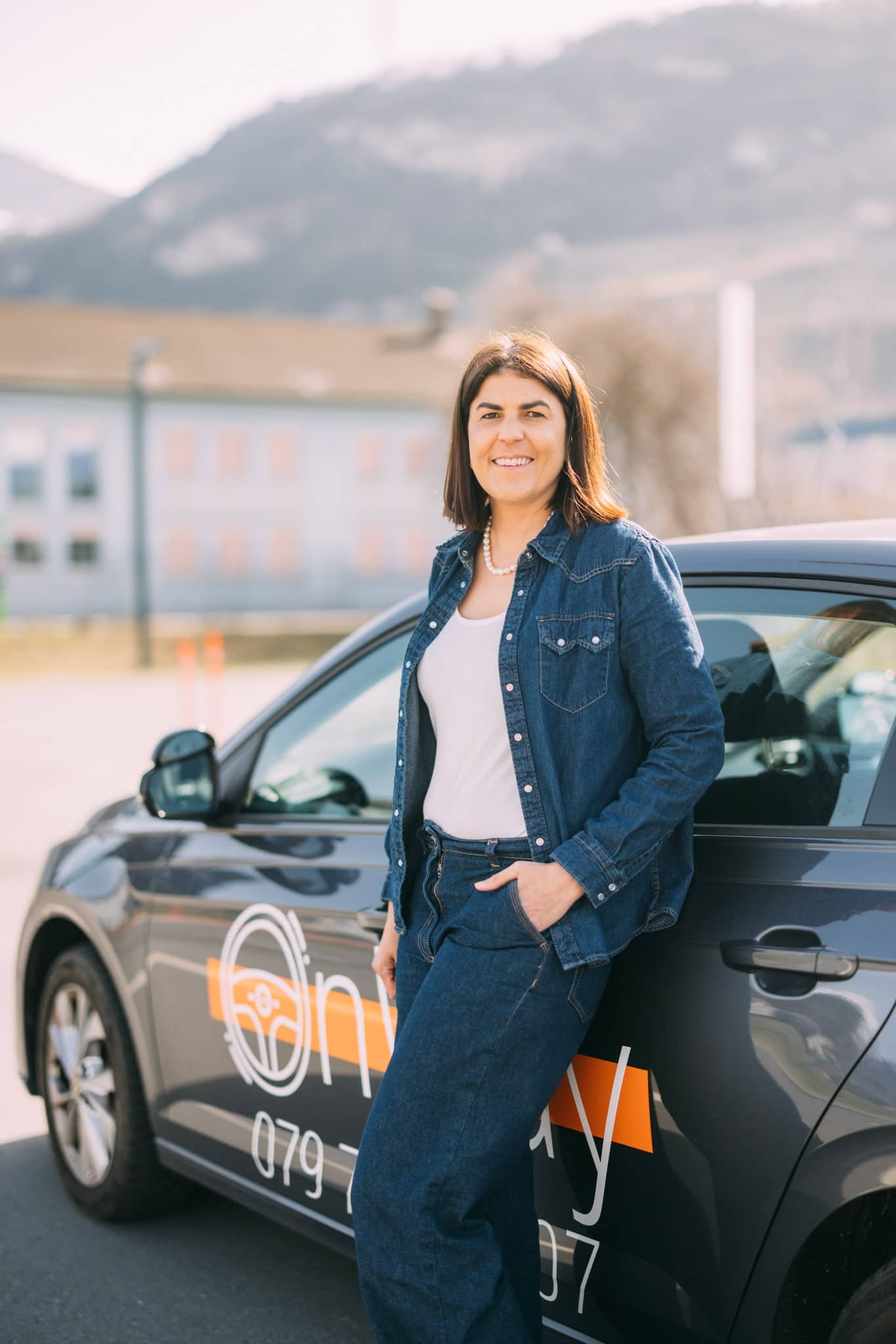 Valérie, monitrice d'auto-école à Sion